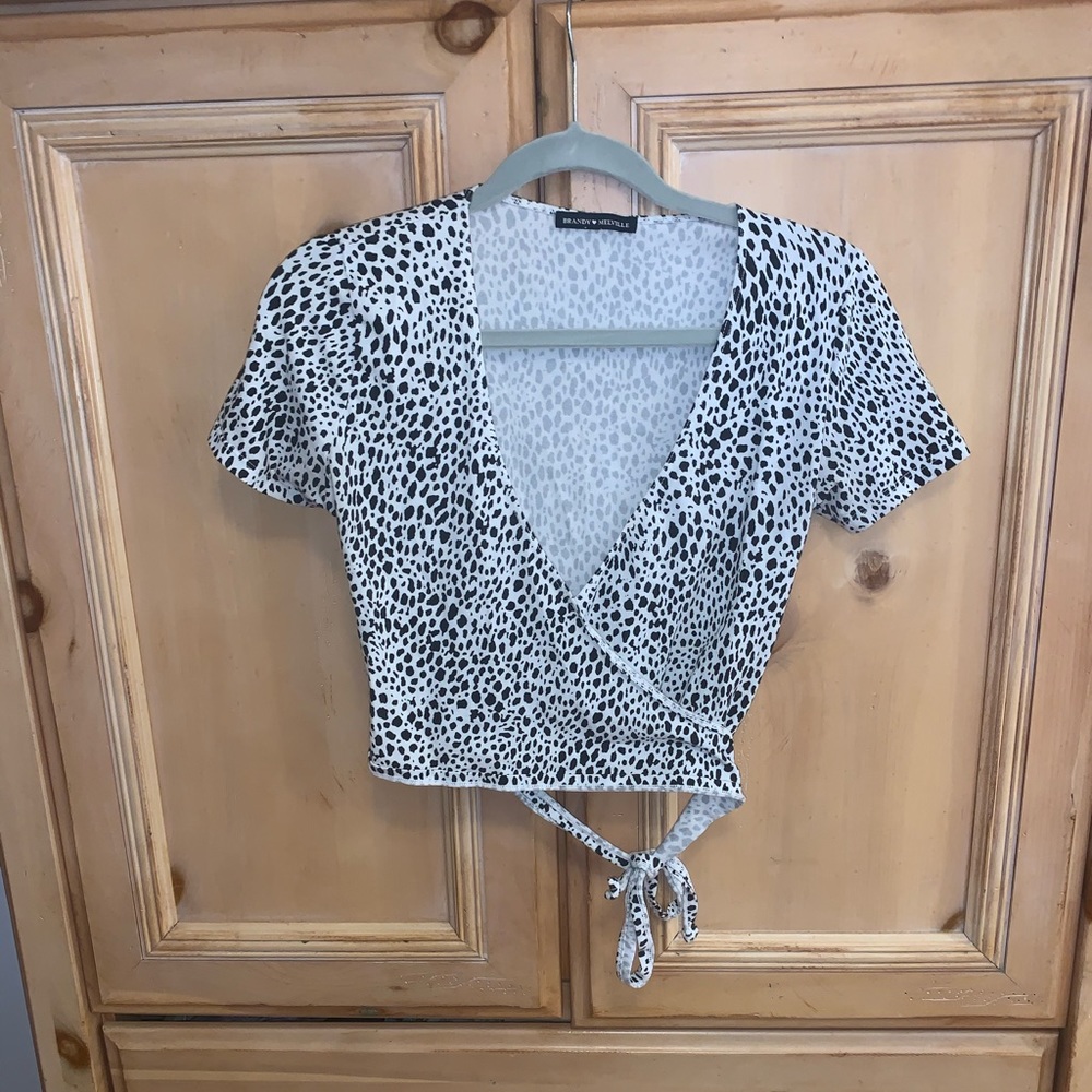 Brandy Melville B&W Pattered Wrap Shirt